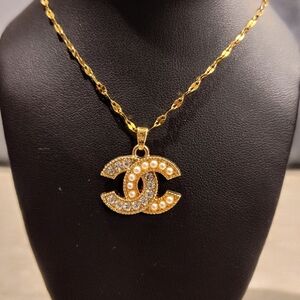 CHANEL CC 18k GOLD PLATED PENDANT HALF PEARLS / CRYSTALS ON GOLD PLATED NECKLACE